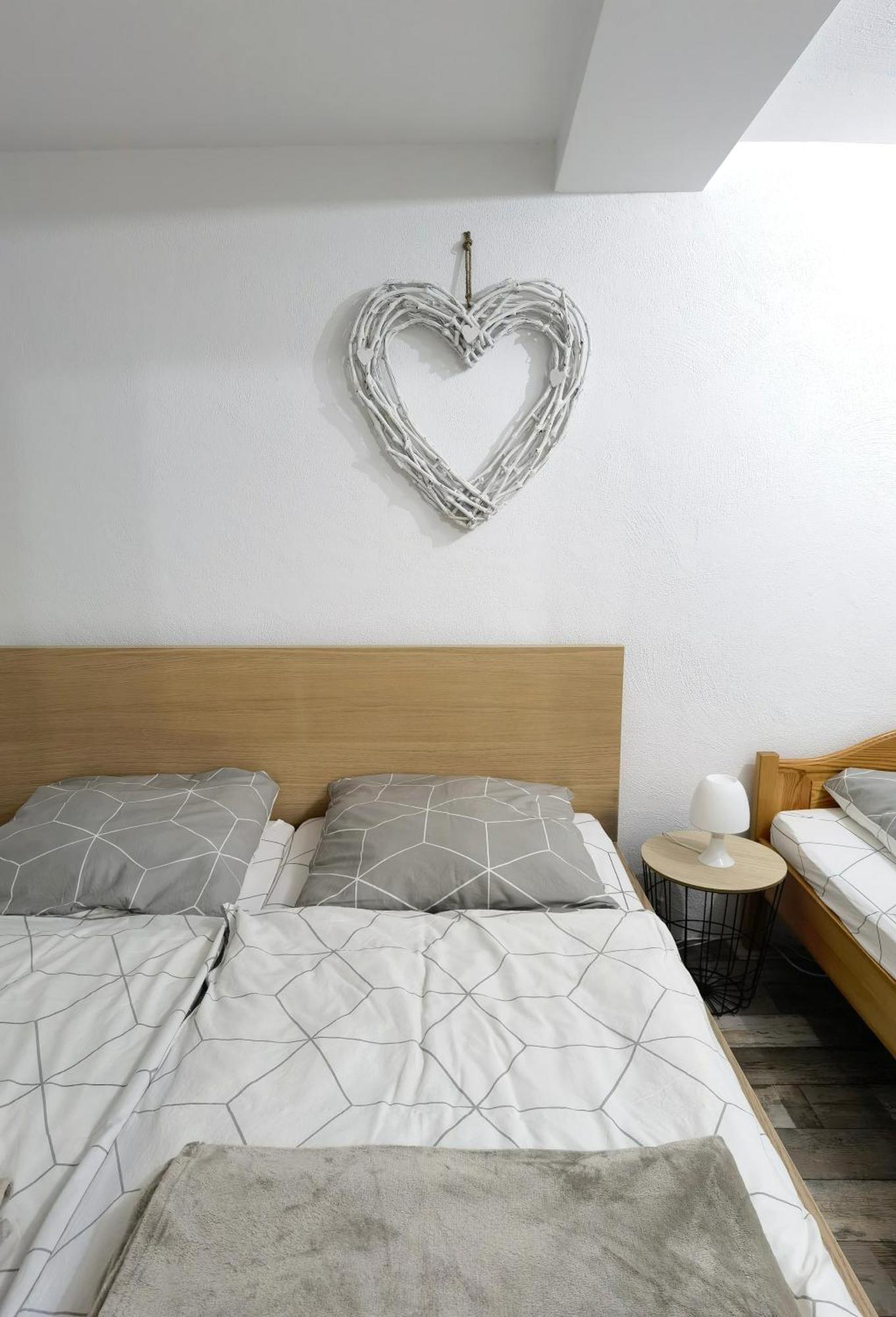 Ferienwohnung - Appartement "Painted Horse" Im Herzen Des Pfaelzer Waldes Reichenbach-Steegen エクステリア 写真